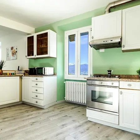 Rifugio Del - E Vista A Stresa! 3* Stresa